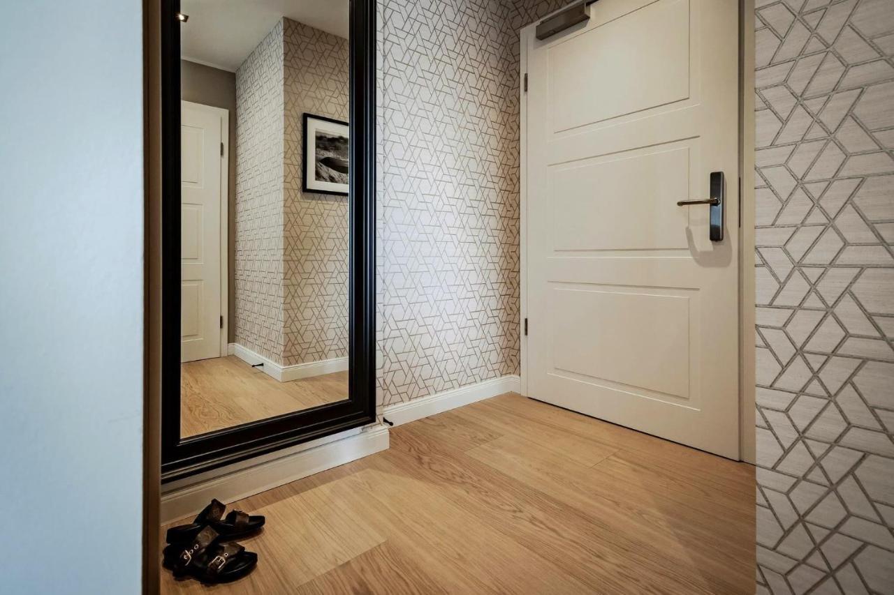 Living Lorens No 11 Apartment